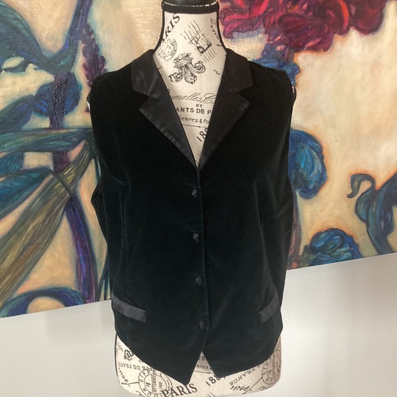 Suttles & Seawinds Tops - 🔥 Suttles & Seawinds Vintage '93 Equestrian Jazz Black Velvet Vest Large 🔥